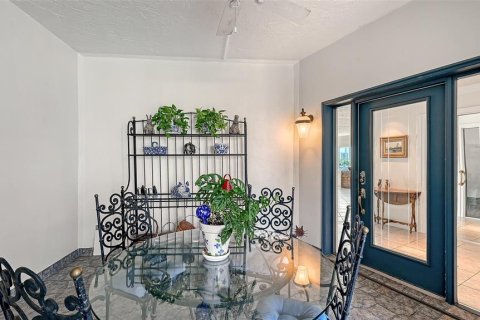 Condo in Sarasota, Florida, 4 bedrooms  № 2219831 - photo 6