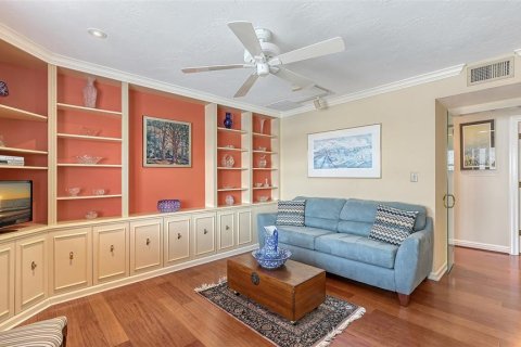 Condo in Sarasota, Florida, 4 bedrooms  № 2219831 - photo 29