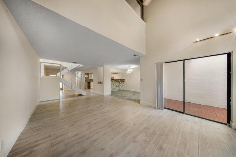 Touwnhouse à vendre à Boca Raton, Floride: 3 chambres, 195.56 m2 № 2410761 - photo 4