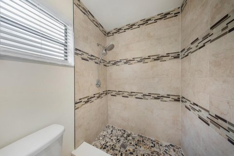Touwnhouse à vendre à Boca Raton, Floride: 3 chambres, 195.56 m2 № 2410761 - photo 26