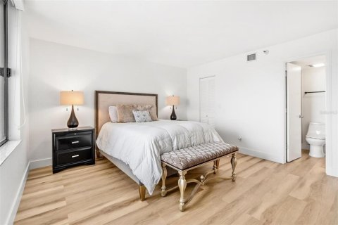 Condominio en alquiler en Saint Petersburg, Florida, 2 dormitorios, 137.12 m2 № 1913739 - foto 28