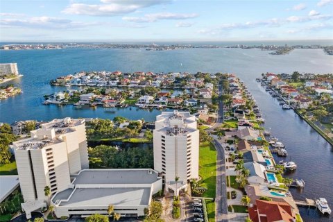 Condominio en alquiler en Saint Petersburg, Florida, 2 dormitorios, 137.12 m2 № 1913739 - foto 2