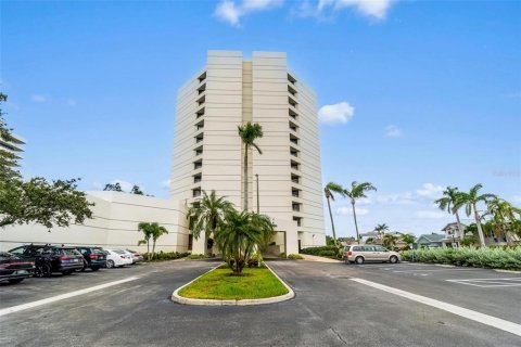 Condominio en alquiler en Saint Petersburg, Florida, 2 dormitorios, 137.12 m2 № 1913739 - foto 4