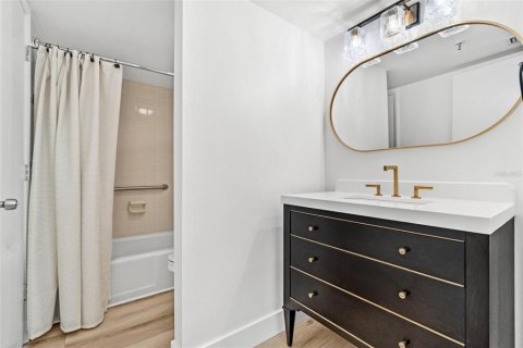 Condominio en alquiler en Saint Petersburg, Florida, 2 dormitorios, 137.12 m2 № 1913739 - foto 25