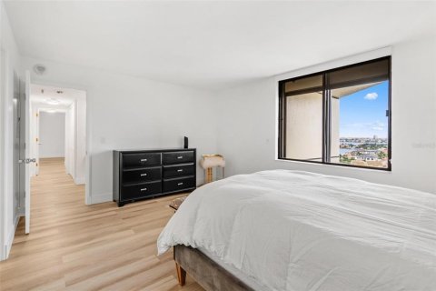 Condominio en alquiler en Saint Petersburg, Florida, 2 dormitorios, 137.12 m2 № 1913739 - foto 27