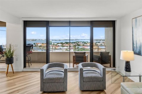 Condominio en alquiler en Saint Petersburg, Florida, 2 dormitorios, 137.12 m2 № 1913739 - foto 29