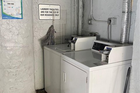 Купить кондоминиум в Норт-Майами, Флорида 1 спальня, 54.16м2, № 1930183 - фото 14