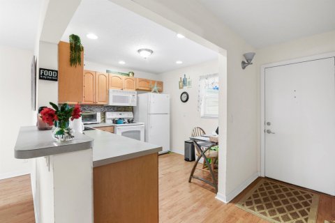 Copropriété à louer à Boynton Beach, Floride: 2 chambres, 91.23 m2 № 947862 - photo 1