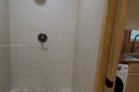 Apartment in Miami, Florida 55.74 sq.m. № 2001805 - photo 5