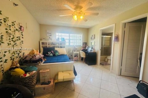 Copropriété à vendre à Sunny Isles Beach, Floride: 2 chambres, 113.06 m2 № 1730046 - photo 17