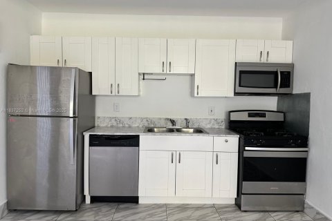 Copropriété à louer à Hollywood, Floride: 1 chambre, 40.88 m2 № 1821885 - photo 3