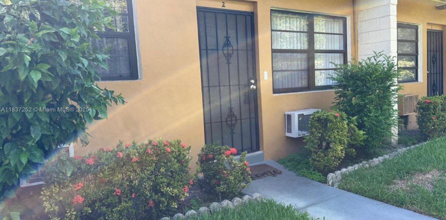 Condo à Hollywood, Floride, 1 chambre  № 1821885