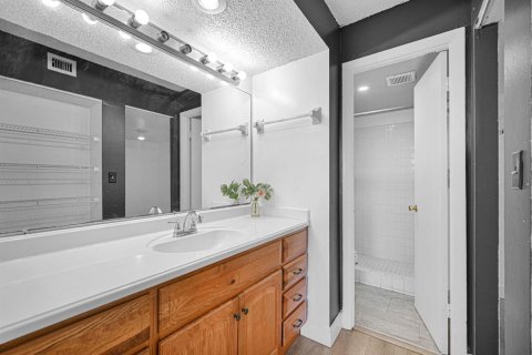 Copropriété à vendre à Tamarac, Floride: 2 chambres, 98.48 m2 № 2172924 - photo 15
