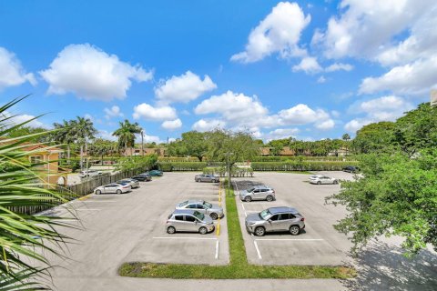Copropriété à vendre à Tamarac, Floride: 2 chambres, 98.48 m2 № 2172924 - photo 28