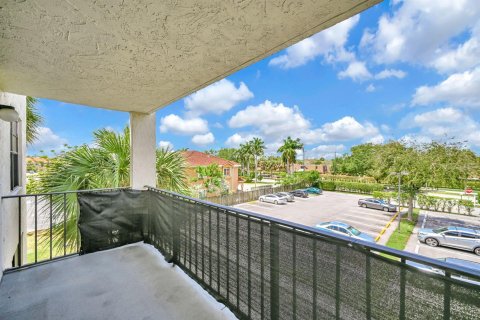Copropriété à vendre à Tamarac, Floride: 2 chambres, 98.48 m2 № 2172924 - photo 27