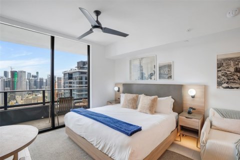 Condo in Miami, Florida, 1 bedroom № 2185788 - photo 2