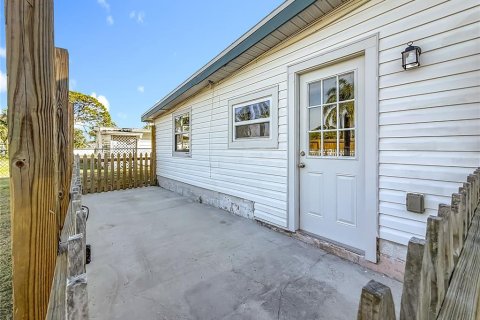 Villa ou maison à vendre à New Port Richey, Floride: 3 chambres, 117.06 m2 № 2106855 - photo 13