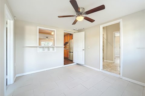 Villa ou maison à vendre à New Port Richey, Floride: 3 chambres, 117.06 m2 № 2106855 - photo 18