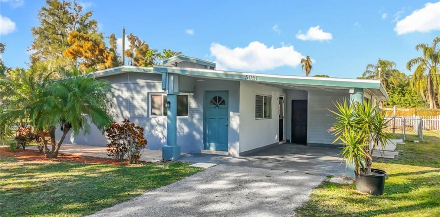 Villa ou maison à New Port Richey, Floride 3 chambres, 117.06 m2 № 2106855