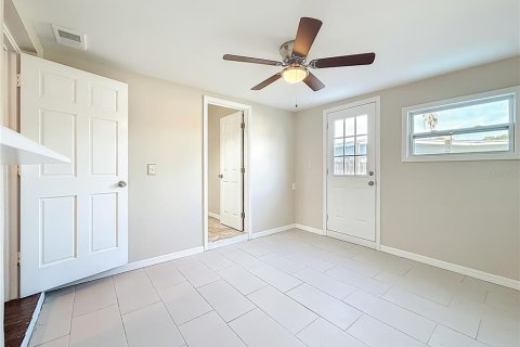 Villa ou maison à vendre à New Port Richey, Floride: 3 chambres, 117.06 m2 № 2106855 - photo 4