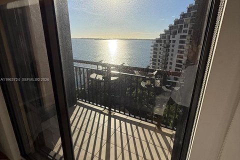 Condo in Miami, Florida, 1 bedroom № 2080958 - photo 4