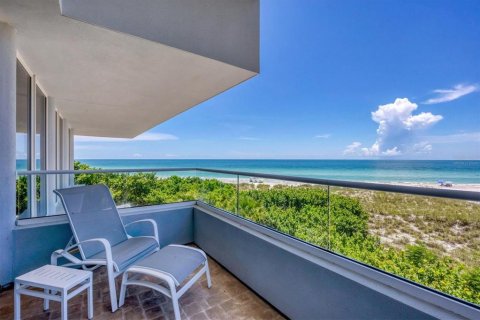 House in Longboat Key, Florida 4 bedrooms, 393.53 sq.m. № 2099636 - photo 23