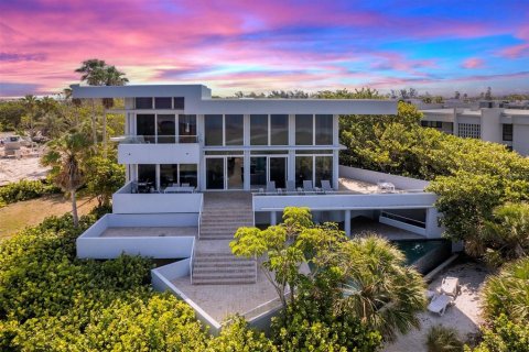 House in Longboat Key, Florida 4 bedrooms, 393.53 sq.m. № 2099636