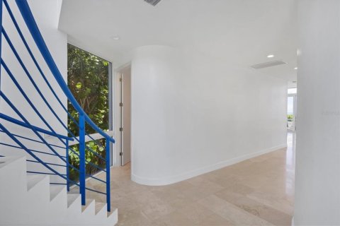 House in Longboat Key, Florida 4 bedrooms, 393.53 sq.m. № 2099636 - photo 7