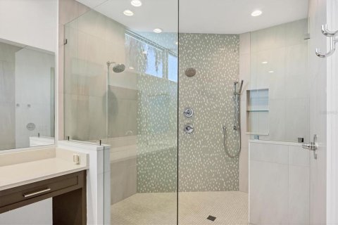 House in Longboat Key, Florida 4 bedrooms, 393.53 sq.m. № 2099636 - photo 13