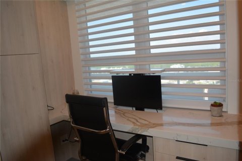 House in Redington Shores, Florida 2 bedrooms, 108.23 sq.m. № 1913601 - photo 25