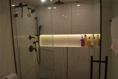 House in Redington Shores, Florida 2 bedrooms, 108.23 sq.m. № 1913601 - photo 30