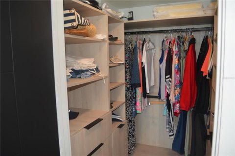 House in Redington Shores, Florida 2 bedrooms, 108.23 sq.m. № 1913601 - photo 17