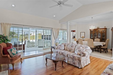 House in Orlando, Florida 3 bedrooms, 168.25 sq.m. № 1820787 - photo 17