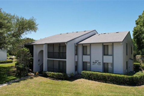 Condo in Tarpon Springs, Florida, 2 bedrooms  № 1578594 - photo 1