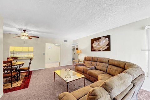 Condo in Tarpon Springs, Florida, 2 bedrooms  № 1578594 - photo 4