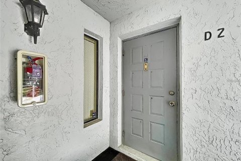 Condo in Tarpon Springs, Florida, 2 bedrooms  № 1578594 - photo 3