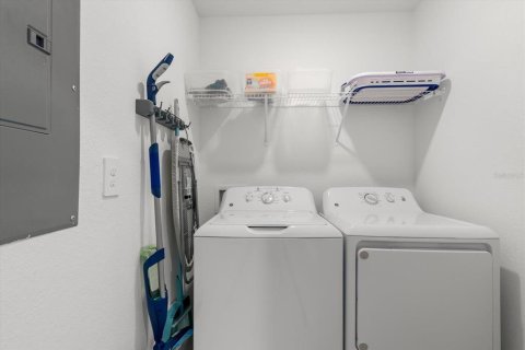 Copropriété à louer à Venice, Floride: 3 chambres, 121.98 m2 № 2095078 - photo 4
