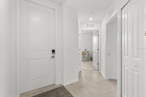 Copropriété à louer à Venice, Floride: 3 chambres, 121.98 m2 № 2095078 - photo 2