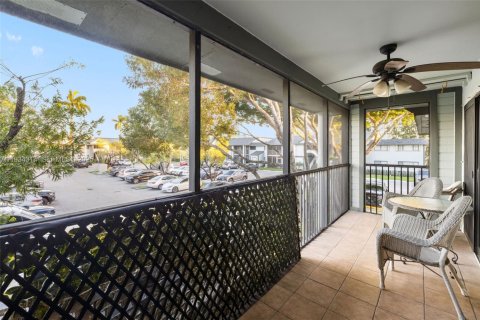 Condo in Miami, Florida, 3 bedrooms № 1993450 - photo 6