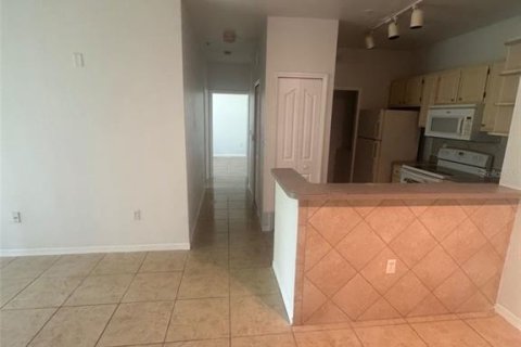 Condo in Kissimmee, Florida, 2 bedrooms  № 1825098 - photo 4