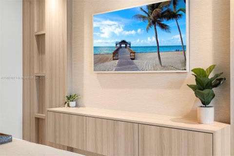 Copropriété à louer à Miami Beach, Floride: 2 chambres, 126.35 m2 № 2022951 - photo 18