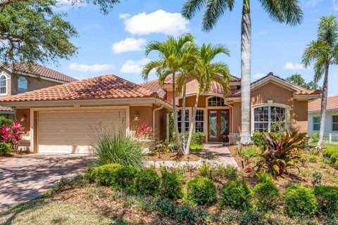 Villa ou maison à vendre à Seminole, Floride: 3 chambres, 225.1 m2 № 1797167 - photo 1