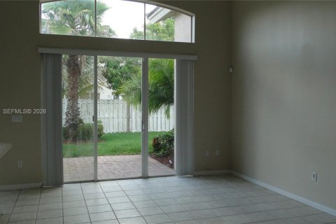Casa en alquiler en Miramar, Florida, 3 dormitorios, 176.98 m2 № 2006320 - foto 4