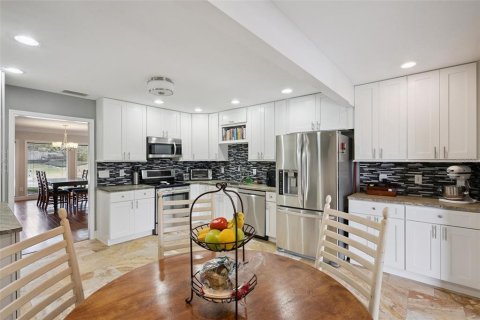 Casa en venta en Orlando, Florida, 4 dormitorios, 300.72 m2 № 2201234 - foto 17