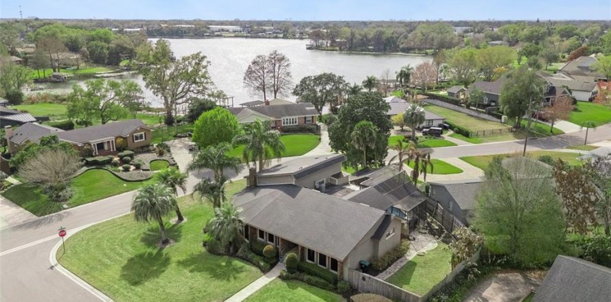Casa en Orlando, Florida 4 dormitorios, 300.72 m2 № 2201234