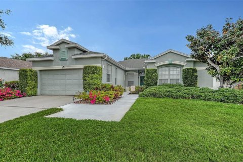 House in Sarasota, Florida 3 bedrooms, 154.03 sq.m. № 2156990 - photo 2