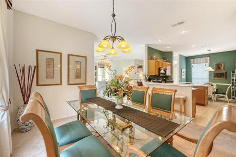 House in Sarasota, Florida 3 bedrooms, 154.03 sq.m. № 2156990 - photo 13
