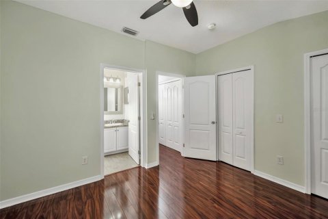 Townhouse in Fish Hawk, Florida 2 bedrooms, 128.48 sq.m. № 2151530 - photo 29