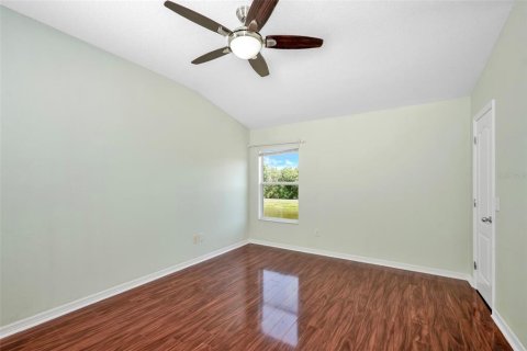 Townhouse in Fish Hawk, Florida 2 bedrooms, 128.48 sq.m. № 2151530 - photo 19
