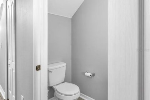 Townhouse in Fish Hawk, Florida 2 bedrooms, 128.48 sq.m. № 2151530 - photo 18